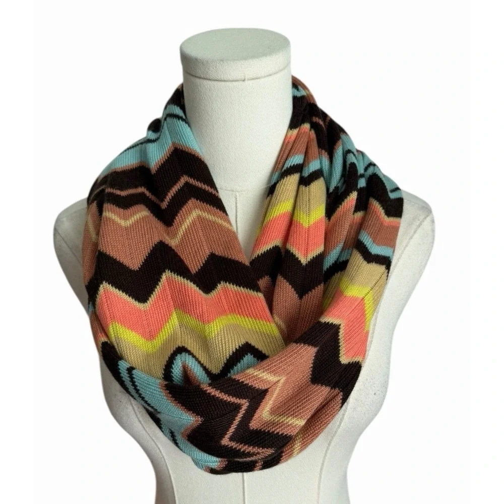 Missoni for Target Zigzag Infinity Scarf‎ Multicolor Chevorn Wool Blend Preppy